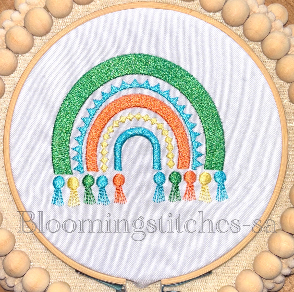 Mexican rainbow with tassels – Blooming Stitches