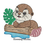 Otter on Stump
